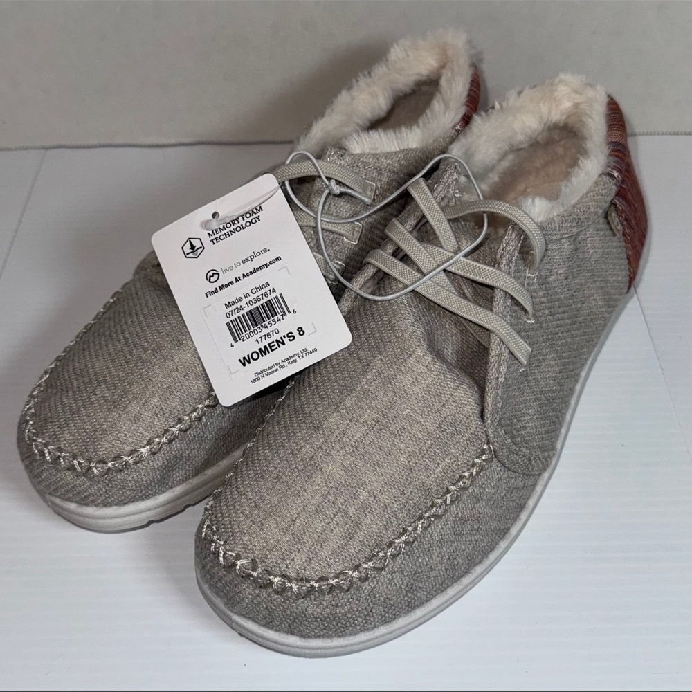 New With Tags Magellan Outdoors Women's Aztec Moccasin Slippers Size  9, 10